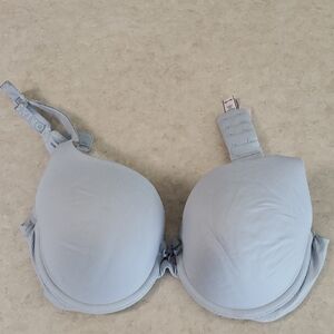 Vcitoria's Secret, Body by Victoria, Perfect Shape bra.  Size 36C.